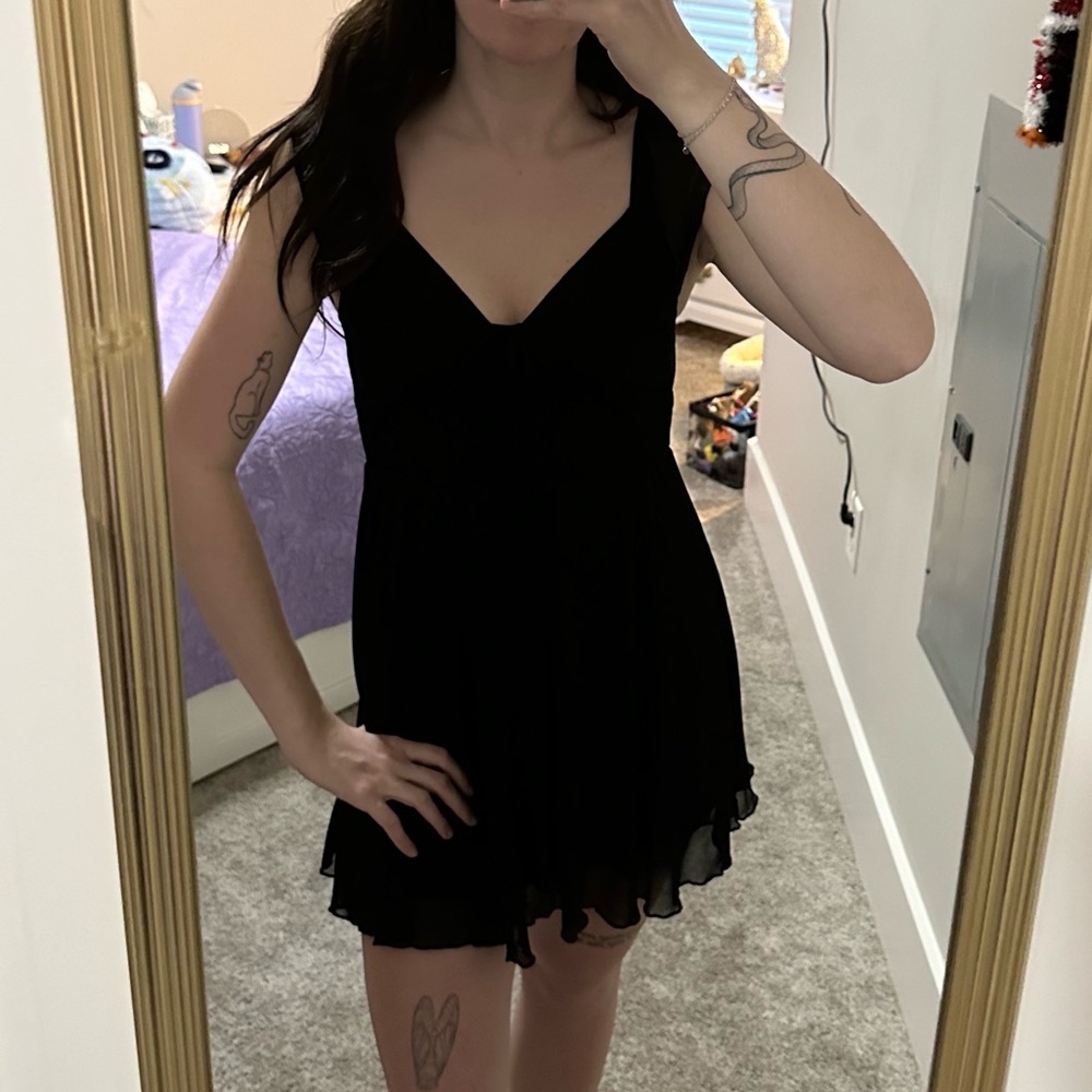 Cute Black Flowy Dress with bow on the front